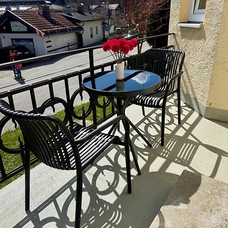 Liebelei Miesbach - Boutique-Apartment Mit Terrasse Im Zentrum エクステリア 写真