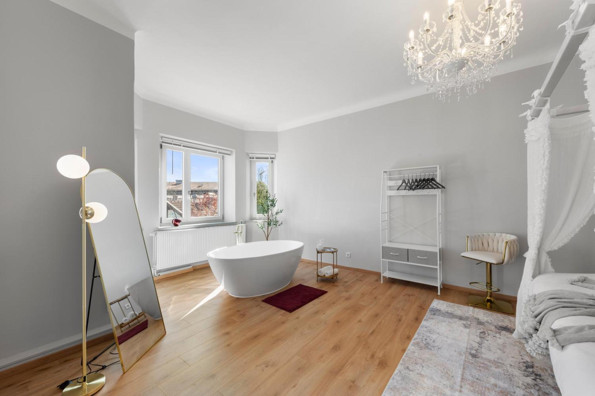 Liebelei Miesbach - Boutique-Apartment Mit Terrasse Im Zentrum エクステリア 写真
