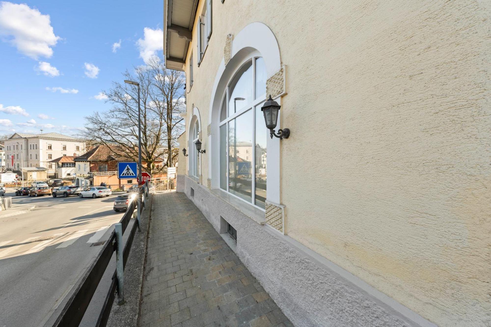Liebelei Miesbach - Boutique-Apartment Mit Terrasse Im Zentrum エクステリア 写真
