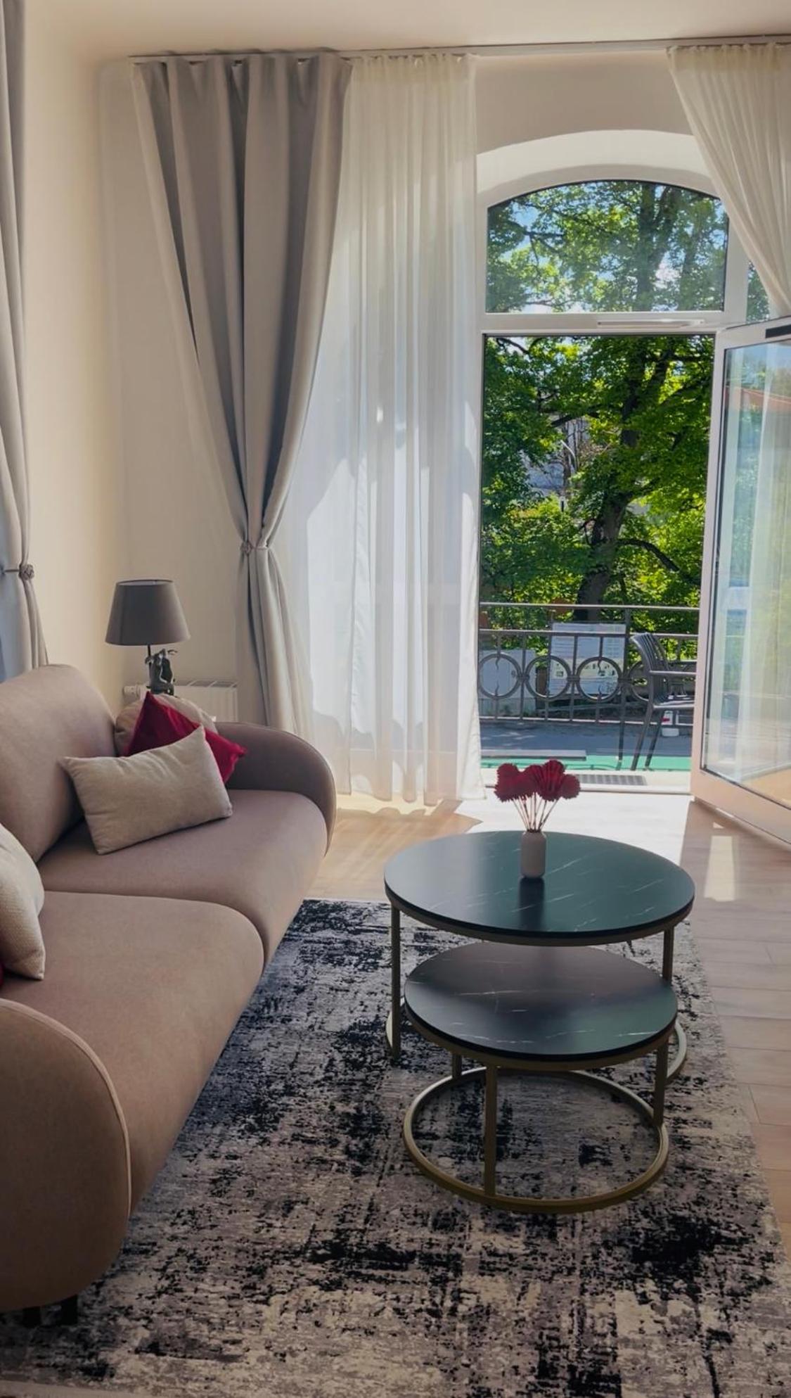 Liebelei Miesbach - Boutique-Apartment Mit Terrasse Im Zentrum エクステリア 写真