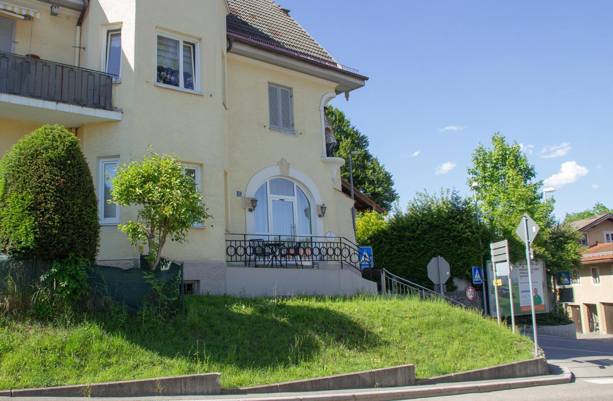 Liebelei Miesbach - Boutique-Apartment Mit Terrasse Im Zentrum エクステリア 写真